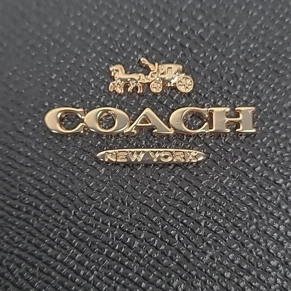 Coach Pebble Black Wristlet - Picture 12 of 12